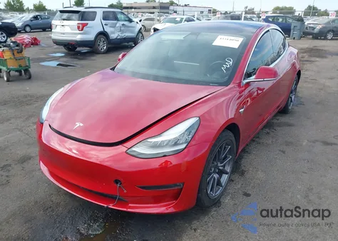 2018 Tesla Model 3 Long Range/Performance z USA, uszkodzony, nr VIN 5YJ3E1EB6JF129801